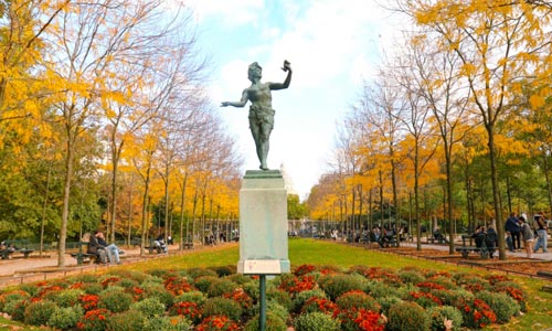 Höstpromenad i Jardin du Luxembourg, Paris